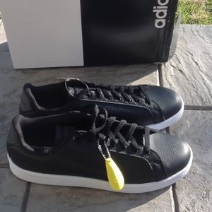 adidas Shoes - Brand new mens adidas sneakers. adidas Shoes - Brand new mens adidas sneakers.
